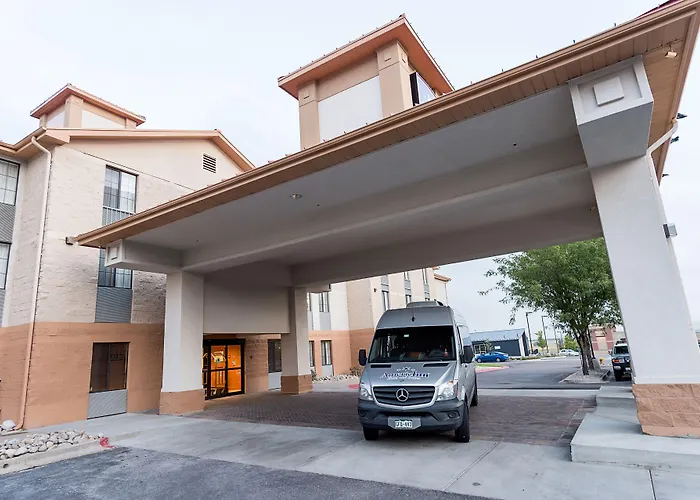 Americinn By Wyndham Denver Airport